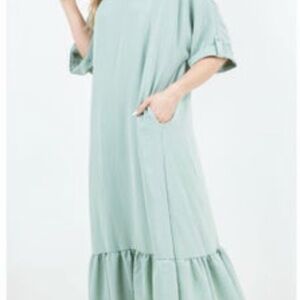 Elegant Mint Green Women's Dress NWT